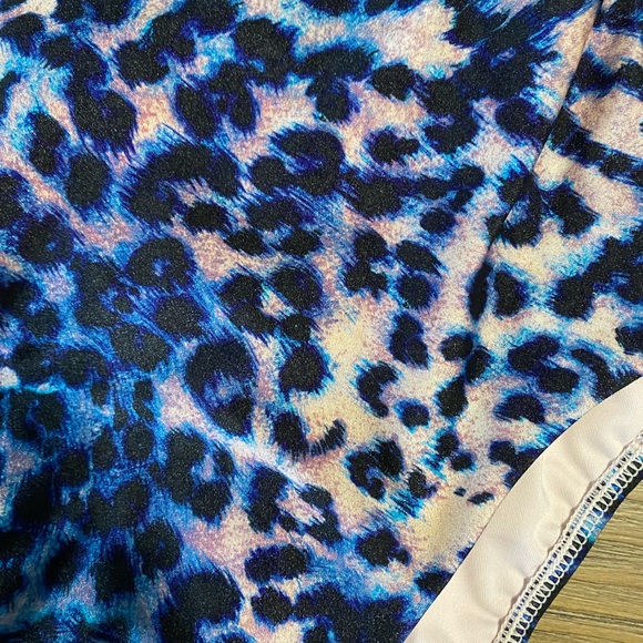 VS Swimsuit NWOT - Picture 4 of 5